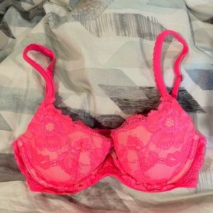 Victoria’s Secret hot pink lace bra 32D